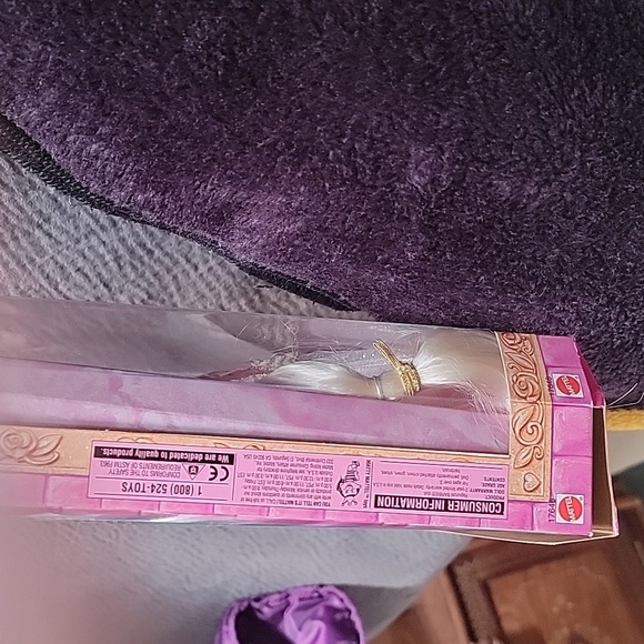 Vintage Rapunzel Barbie - Picture 6 of 8